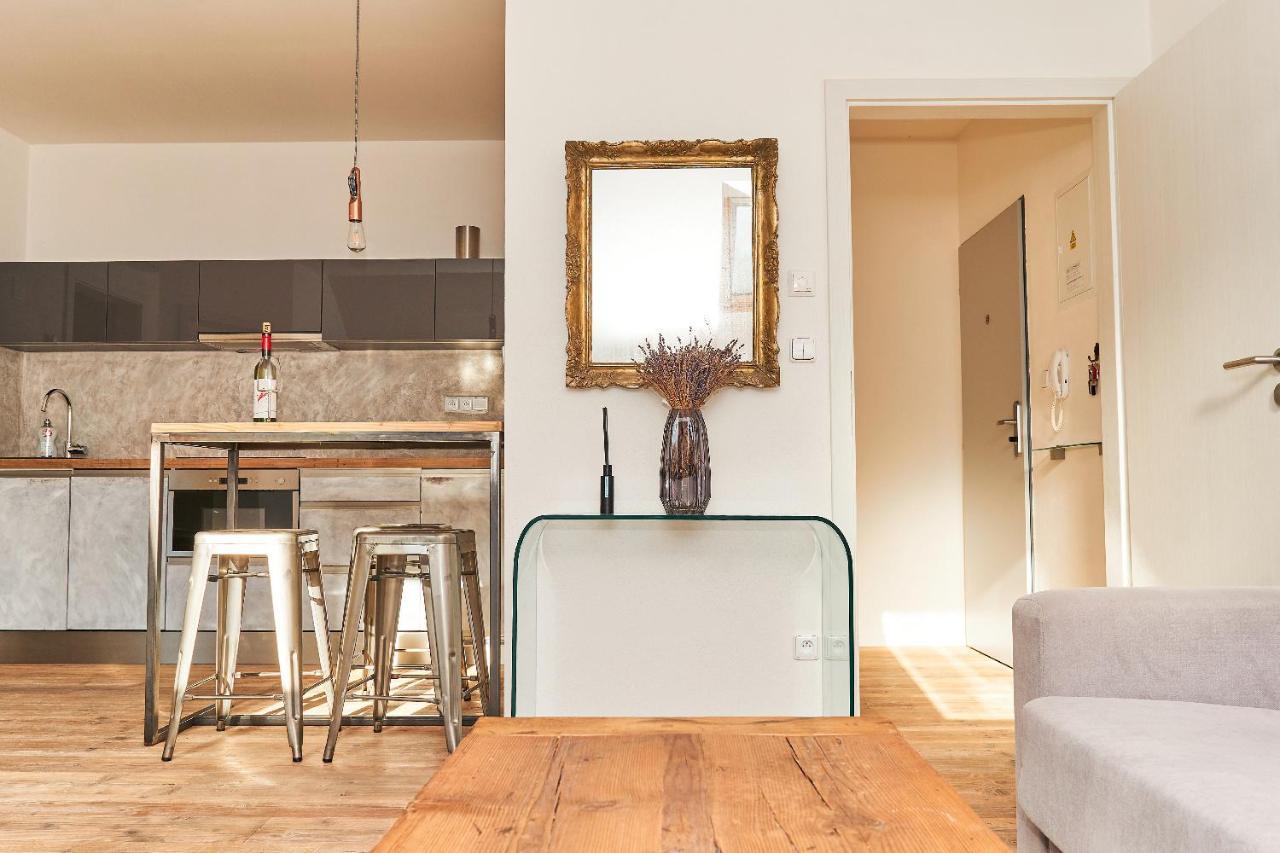 Apartman Newstalgie Mikulov Eksteriør billede
